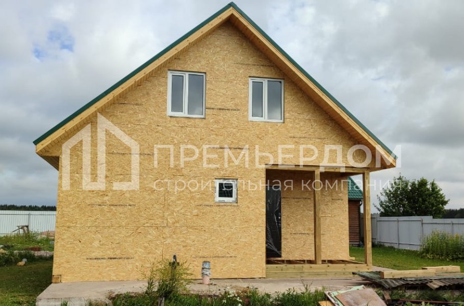 Фото со стройплощадок - Каркасный дом 8х8.5 м.