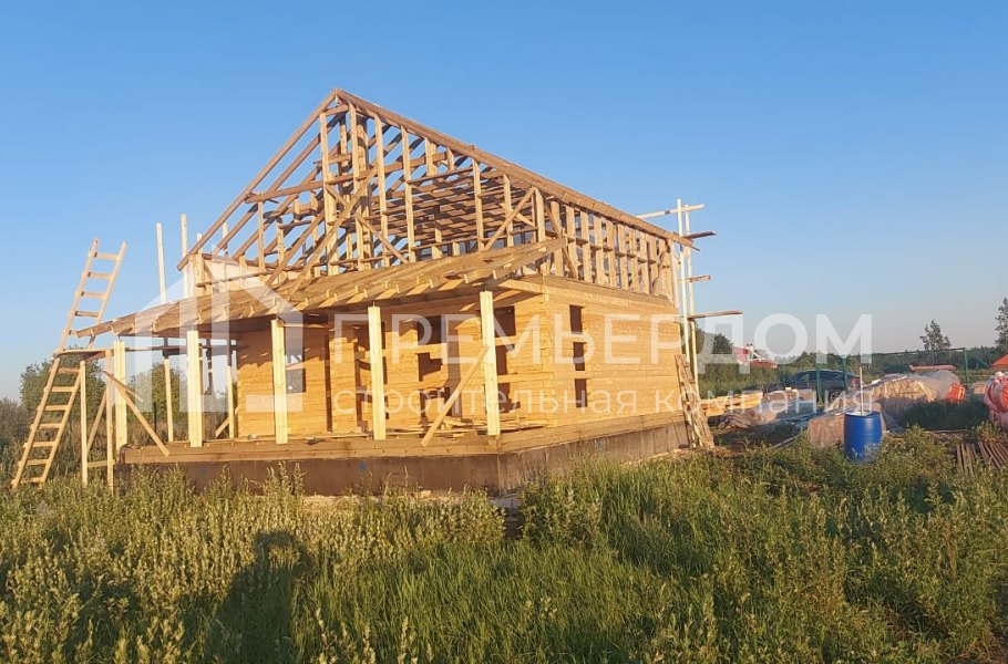 Фото со стройплощадок - Дом из бруса 9х11 м.