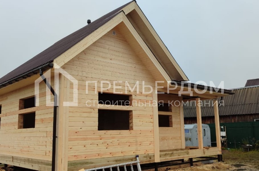 Фото со стройплощадок - Дом из бруса 7,5х8 м.