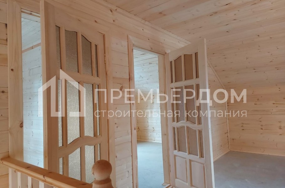 Фото со стройплощадок - Каркасный дом 9х11.5 м.