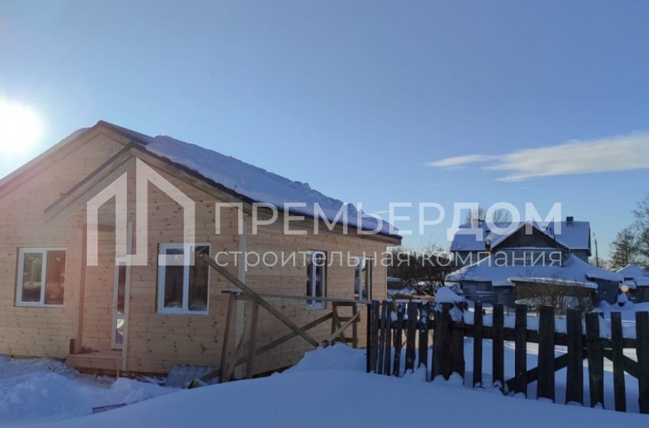 Фото со стройплощадок - Каркасный дом 8х9 м. 