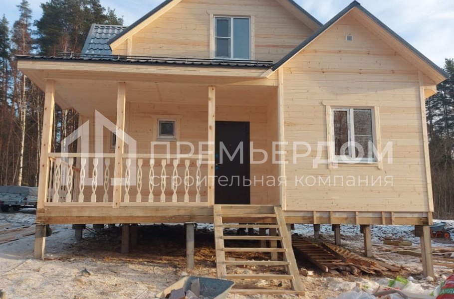 Фото со стройплощадок - Каркасный дом 8х8 м.