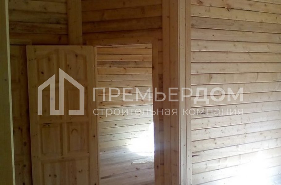 Фото со стройплощадок - Дом из бруса 9×9 м.